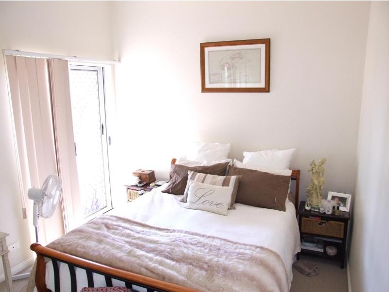 2/265 Old Cleveland  Rd, Coorparoo QLD 4151