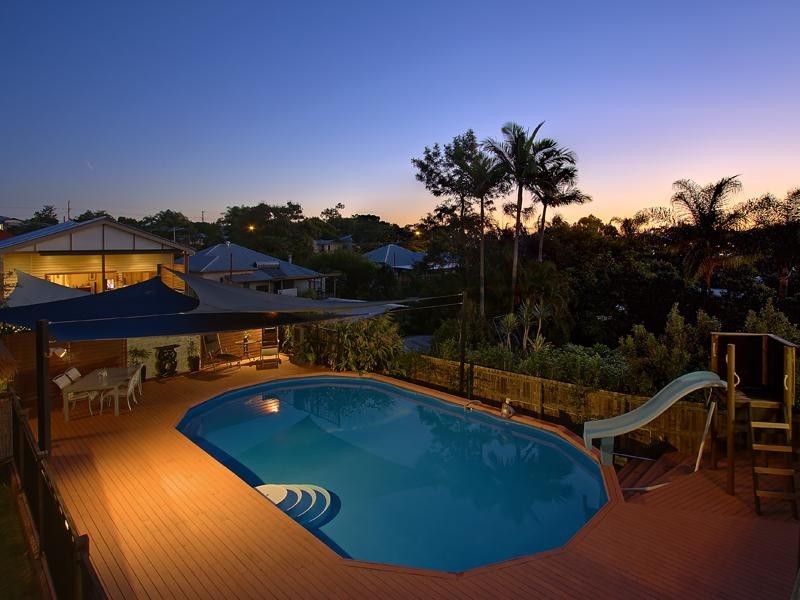 29 Morehead Ave, Norman Park QLD 4170