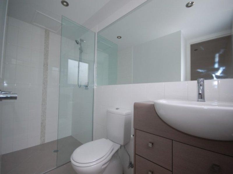 2/46 Moore St, Morningside QLD 4170