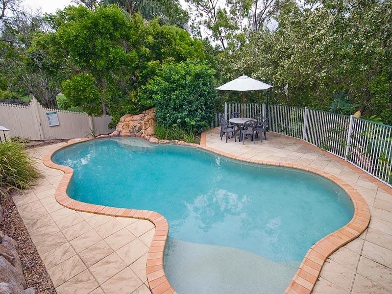 33 Albert St, Camp Hill QLD 4152