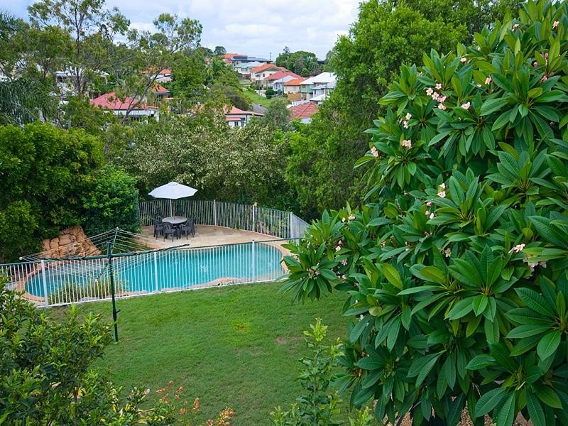 33 Albert St, Camp Hill QLD 4152