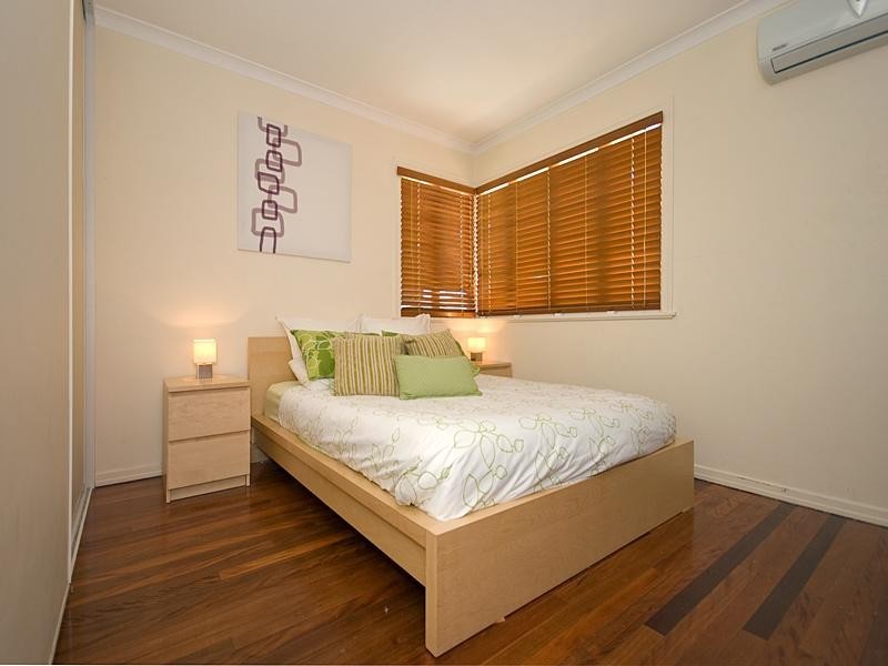 48a Watson  St, Camp Hill QLD 4152