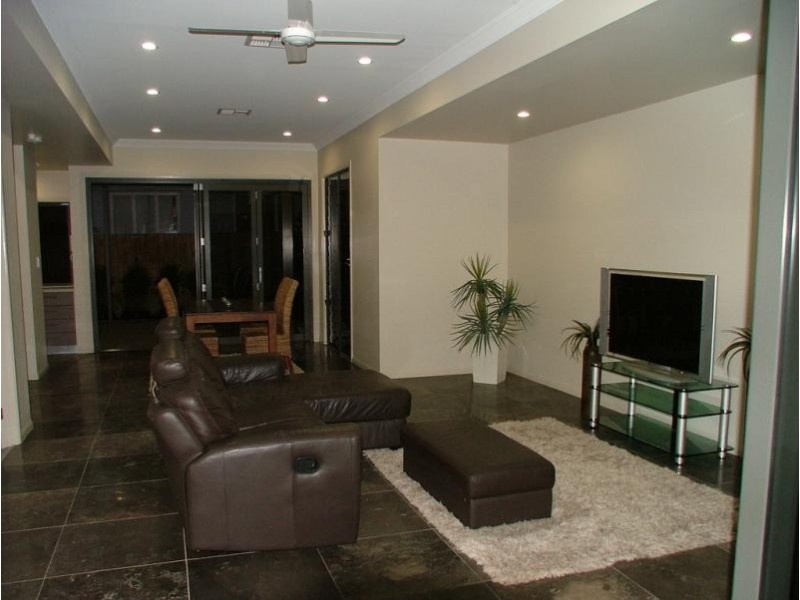 29 Worden  St, Morningside QLD 4170