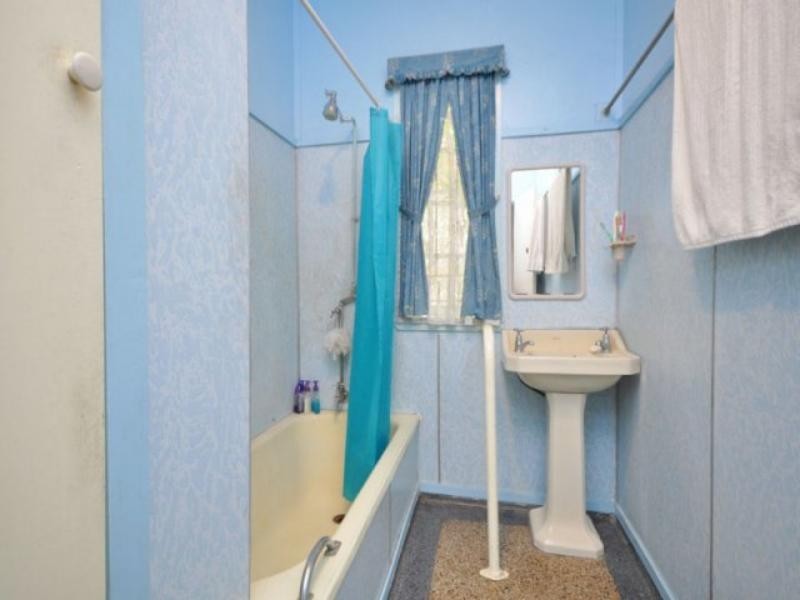 147 Sirius St, Coorparoo QLD 4151