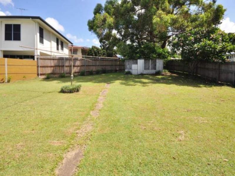 147 Sirius St, Coorparoo QLD 4151
