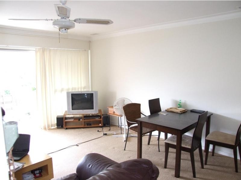 9/562 Logan Rd, Greenslopes QLD 4120