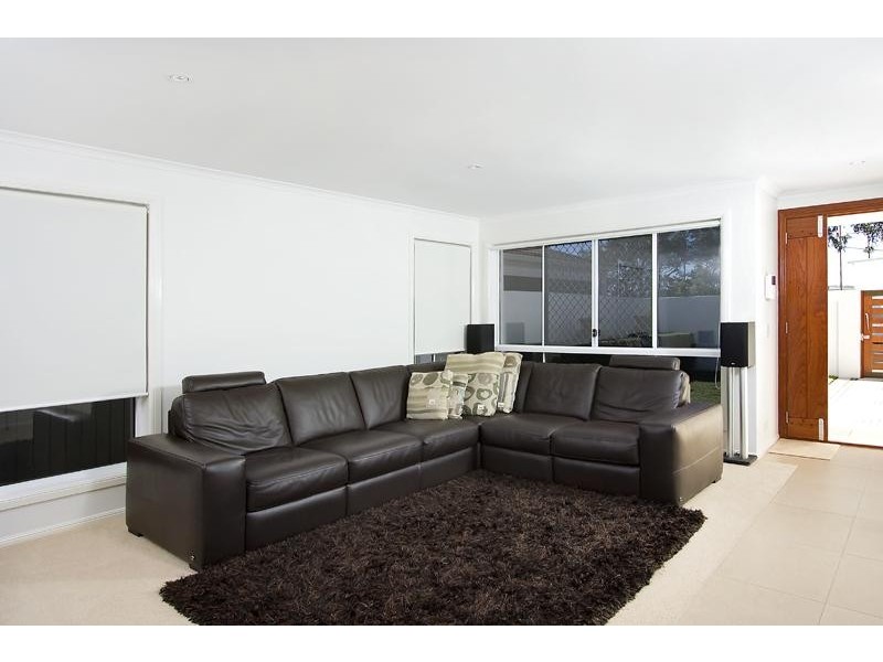 8 McIntyre  St, Hendra QLD 4011