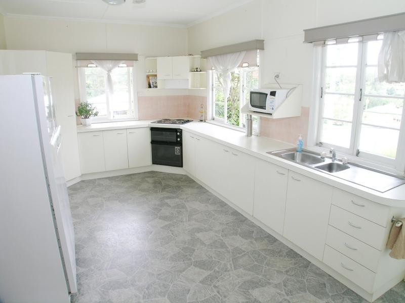 43 Emma St, Holland Park West QLD 4121