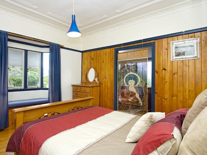 3 Thomas St, Coorparoo QLD 4151