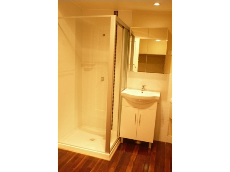 1033 Logan Rd, Holland Park QLD 4121