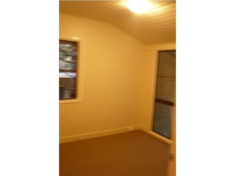 1033 Logan Rd, Holland Park QLD 4121