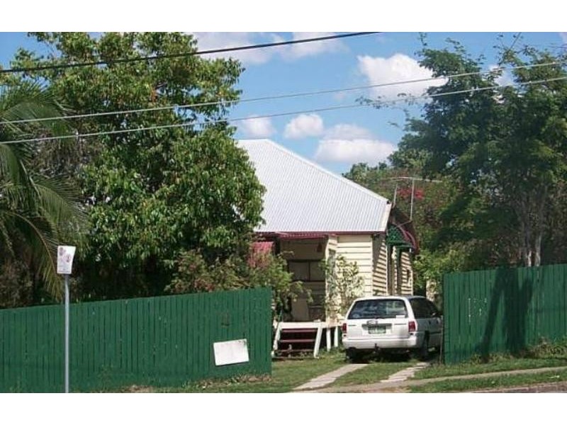 1033 Logan Rd, Holland Park QLD 4121