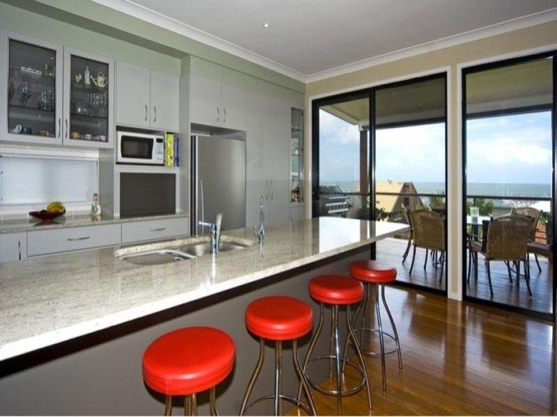 144 Ernest St, Manly QLD 4179