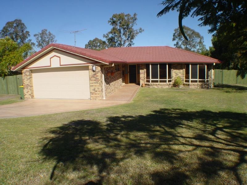48 Yvonne  Cres, Mount Warren Park QLD 4207