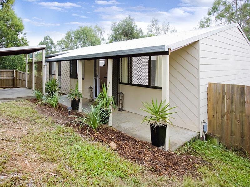 18 Cody St, Carina QLD 4152