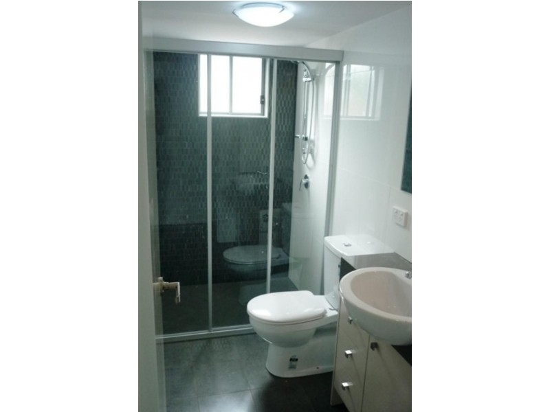 82 Grenfell St, Mount Gravatt East QLD 4122