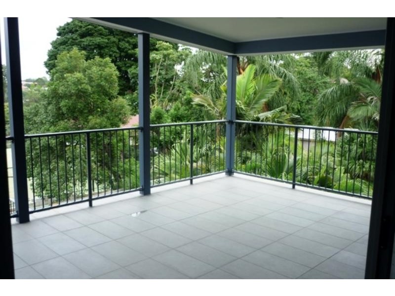 82 Grenfell St, Mount Gravatt East QLD 4122