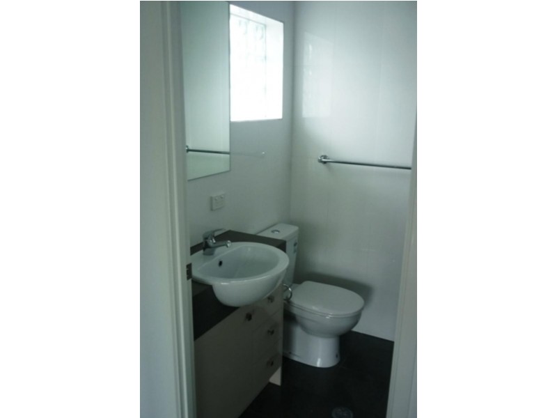 82 Grenfell St, Mount Gravatt East QLD 4122