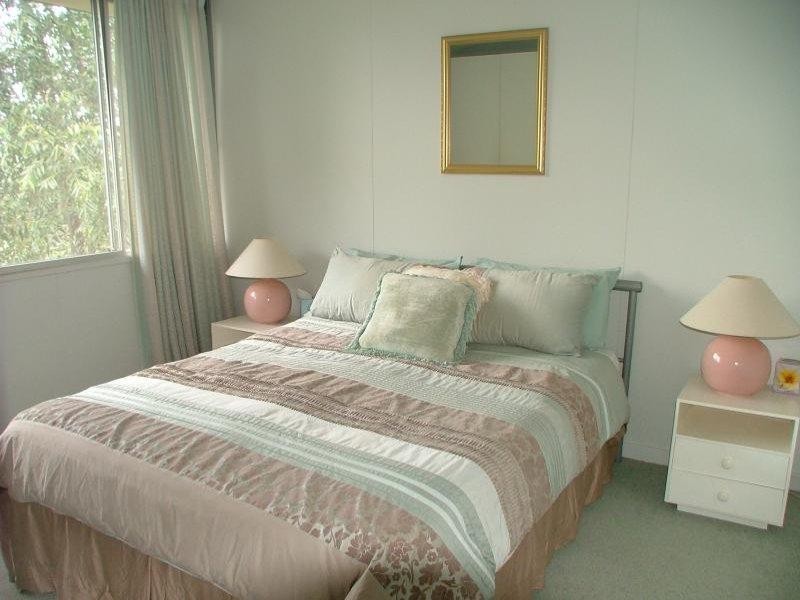 31 Kneale St, Holland Park West QLD 4121