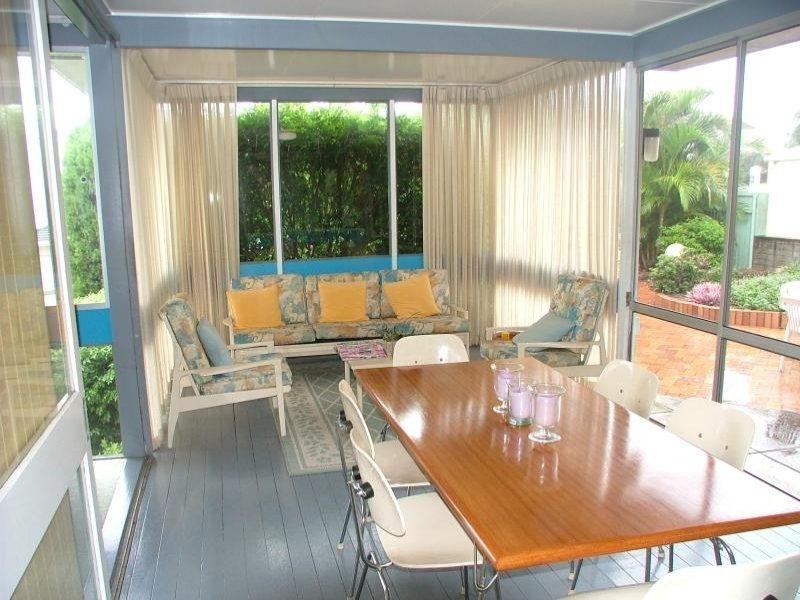 31 Kneale St, Holland Park West QLD 4121