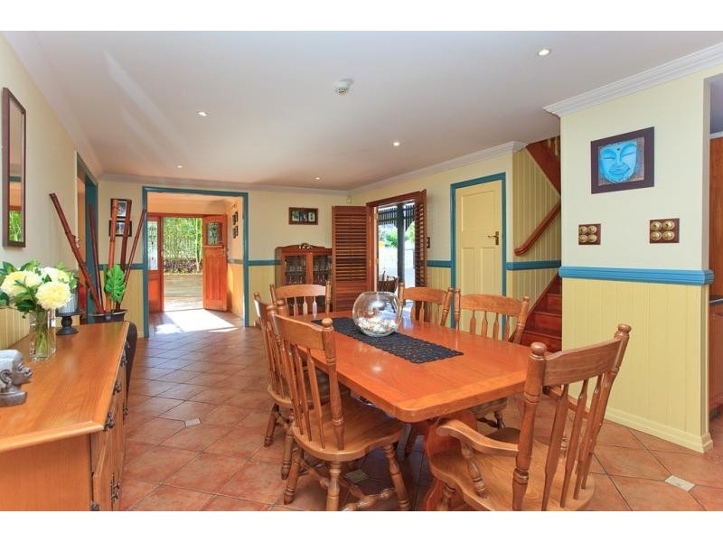 51 Woodhill Ave, Coorparoo QLD 4151