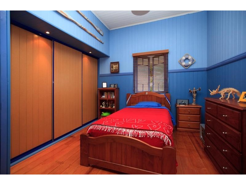 51 Woodhill Ave, Coorparoo QLD 4151