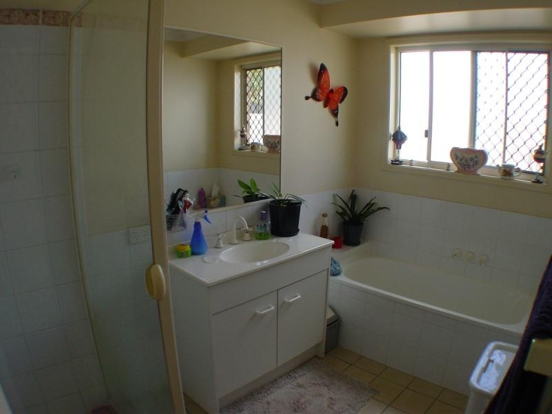 44 Berkshire Pl, Springfield Lakes QLD 4300