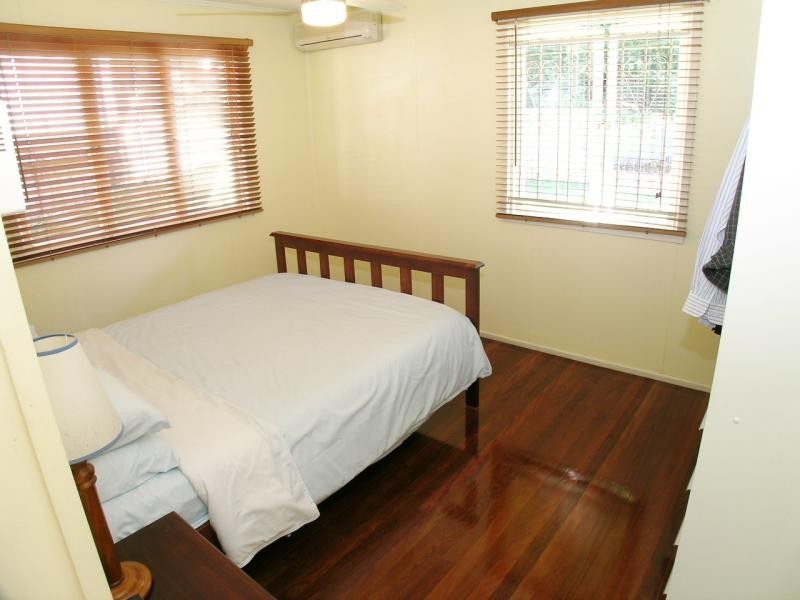 69 Mountain St, Mount Gravatt QLD 4122