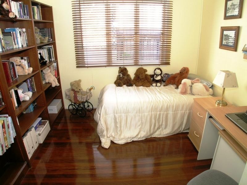 69 Mountain St, Mount Gravatt QLD 4122