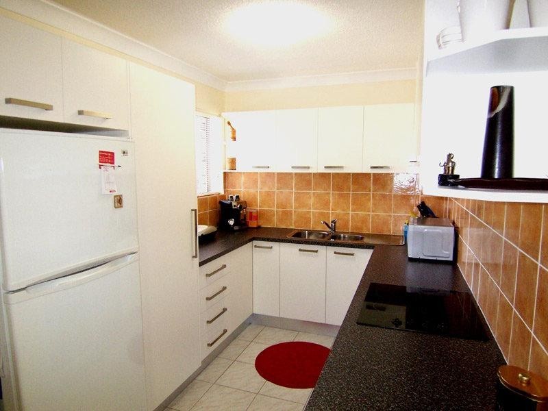 3/31 Crown  St, Holland Park West QLD 4121