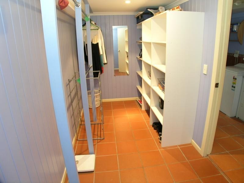 37 Carnelian St, Holland Park QLD 4121