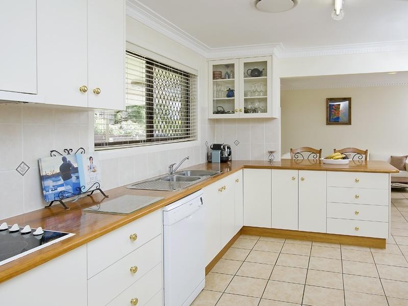 14 Bodian  St, Carindale QLD 4152