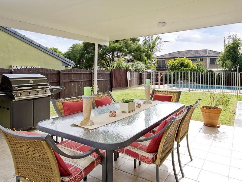 14 Bodian  St, Carindale QLD 4152