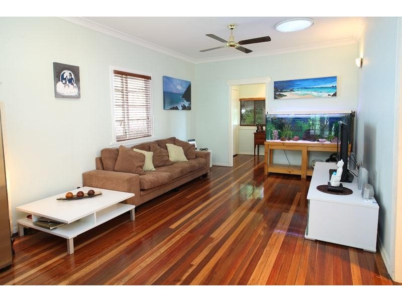 10 Mona St, Coorparoo QLD 4151