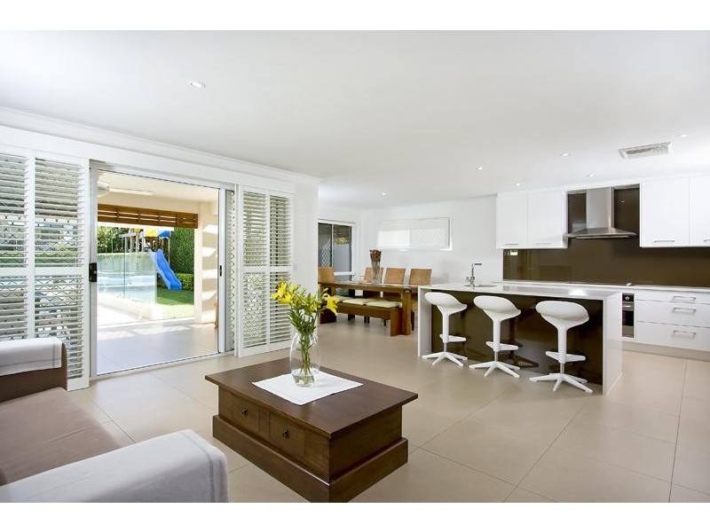 8 McIntyre  St, Hendra QLD 4011