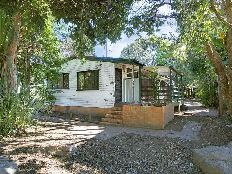 4 Goomerah St, Mount Gravatt East QLD 4122