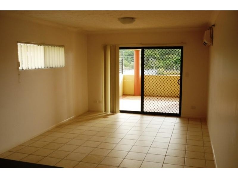 108 Nicholson St, Greenslopes QLD 4120