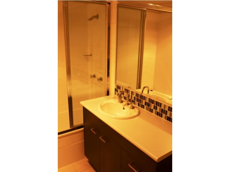 82 Grenfell St, Mount Gravatt East QLD 4122