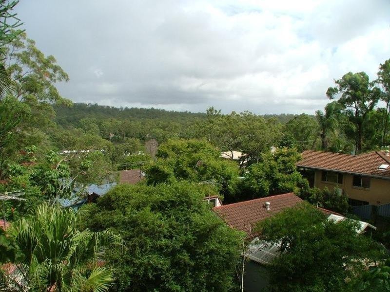 37 Carnelian  St, Holland Park QLD 4121