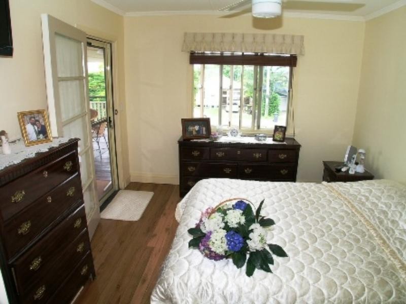 95 Grattan Tce, Manly QLD 4179