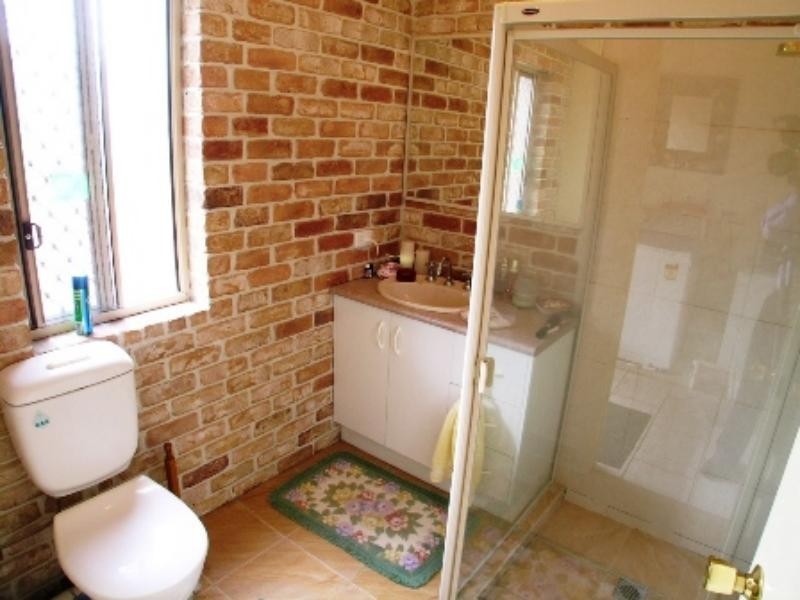 95 Grattan Tce, Manly QLD 4179