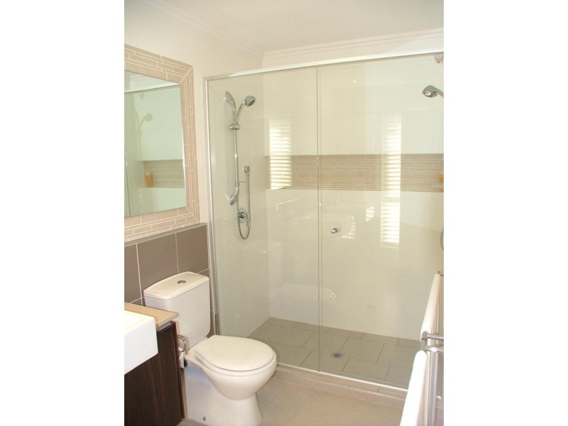 23 Collings  St, Balmoral QLD 4171