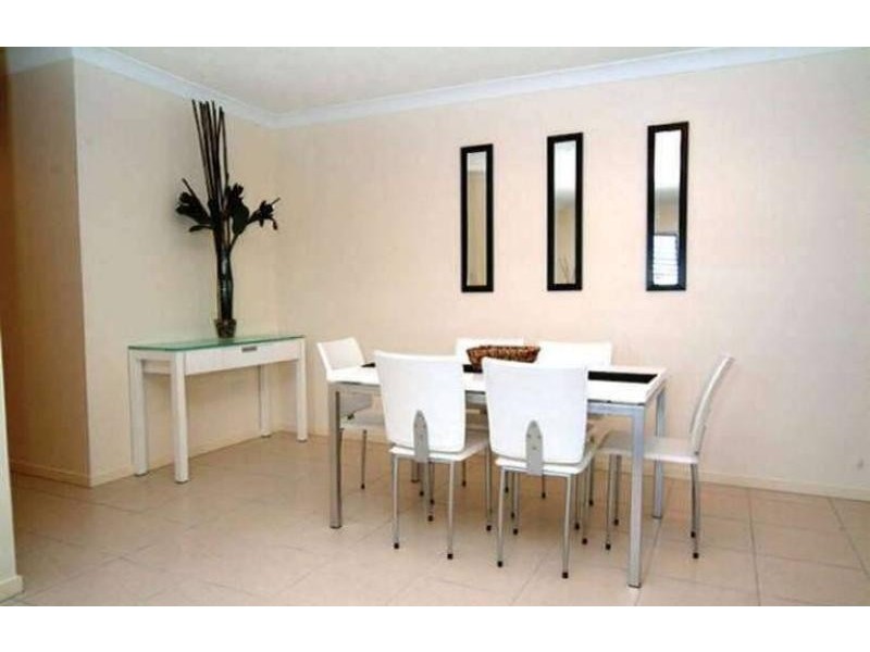 3/108 Bromley St, Kangaroo Point QLD 4169