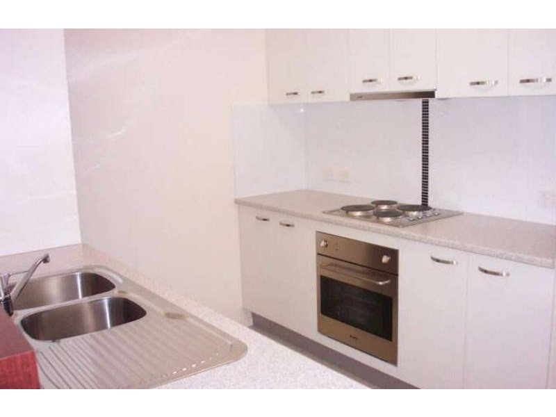 3/108 Bromley St, Kangaroo Point QLD 4169