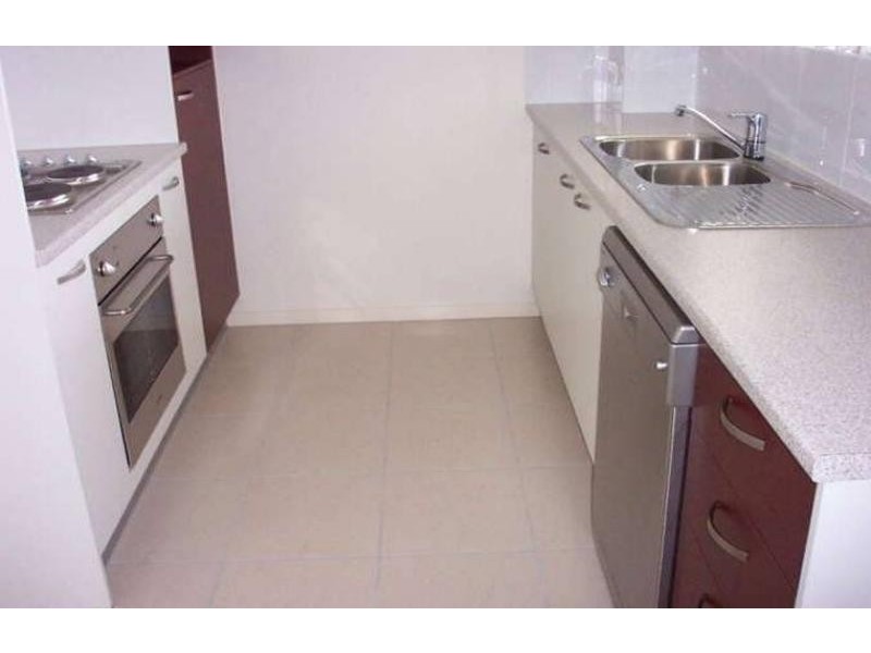 3/108 Bromley St, Kangaroo Point QLD 4169