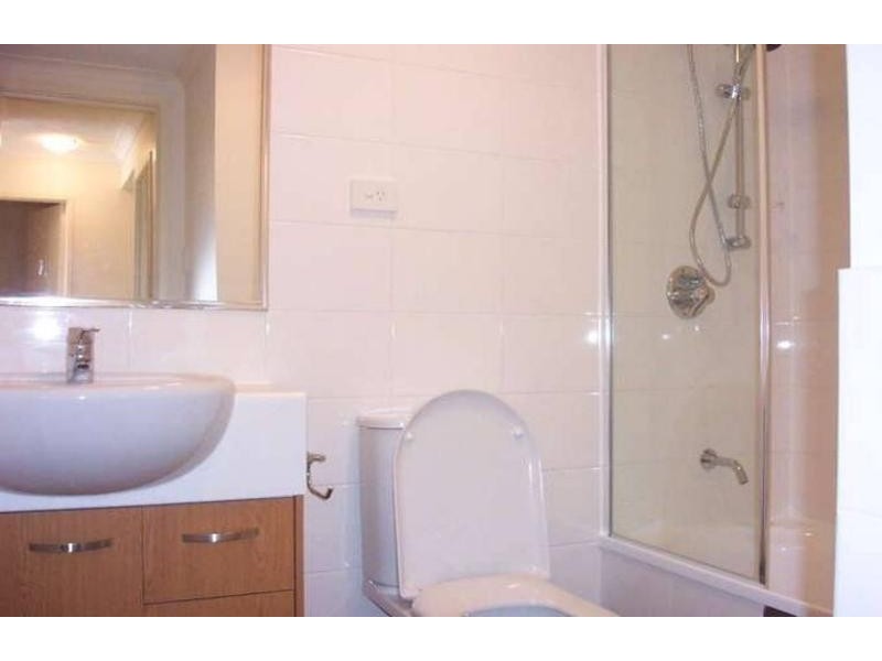 3/108 Bromley St, Kangaroo Point QLD 4169