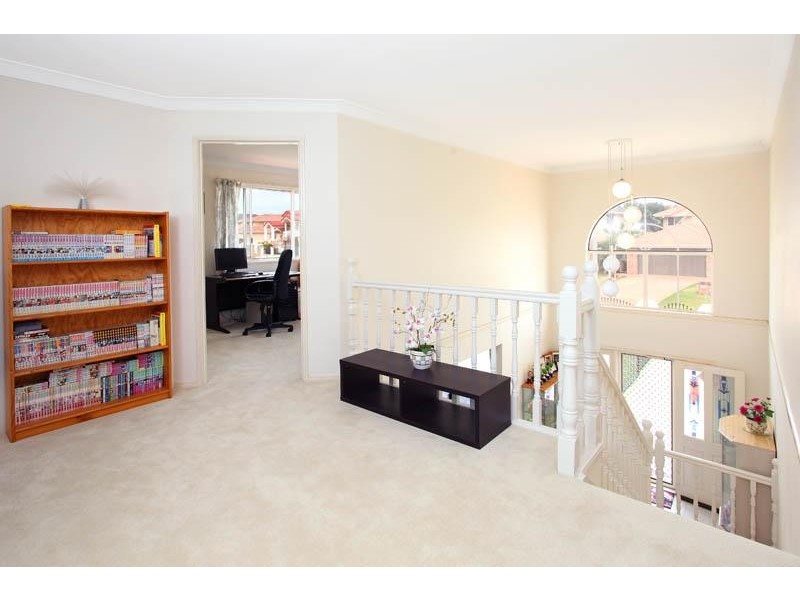 63 Delaney Cct, Carindale QLD 4152