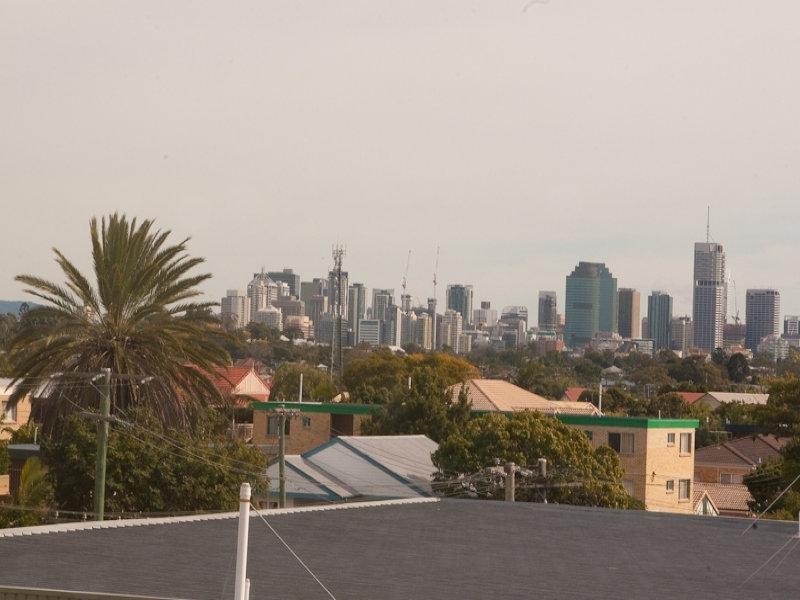 4/8 Weston  St, Coorparoo QLD 4151