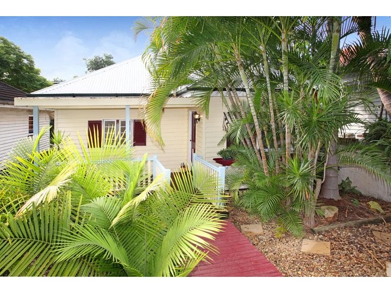 10 Mona St, Coorparoo QLD 4151