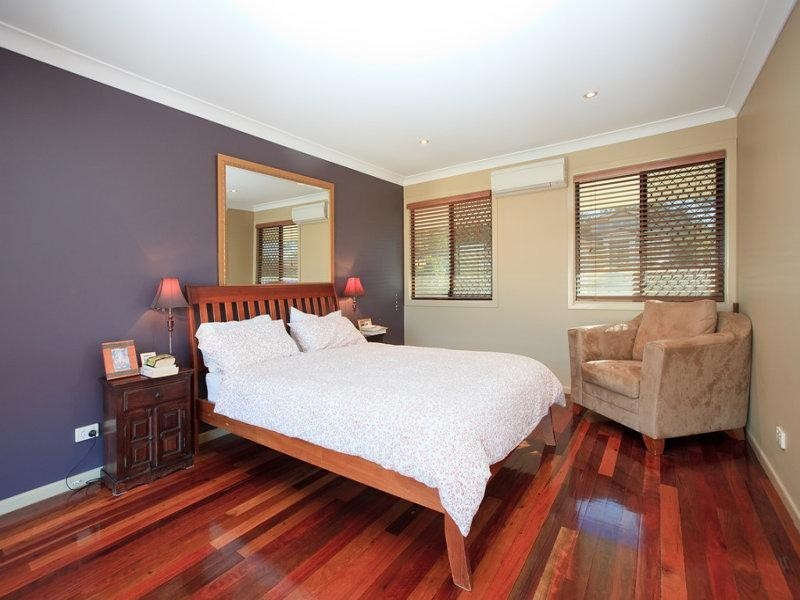 8 Olive Pl, Carindale QLD 4152